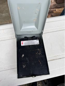 Eaton pull out switch