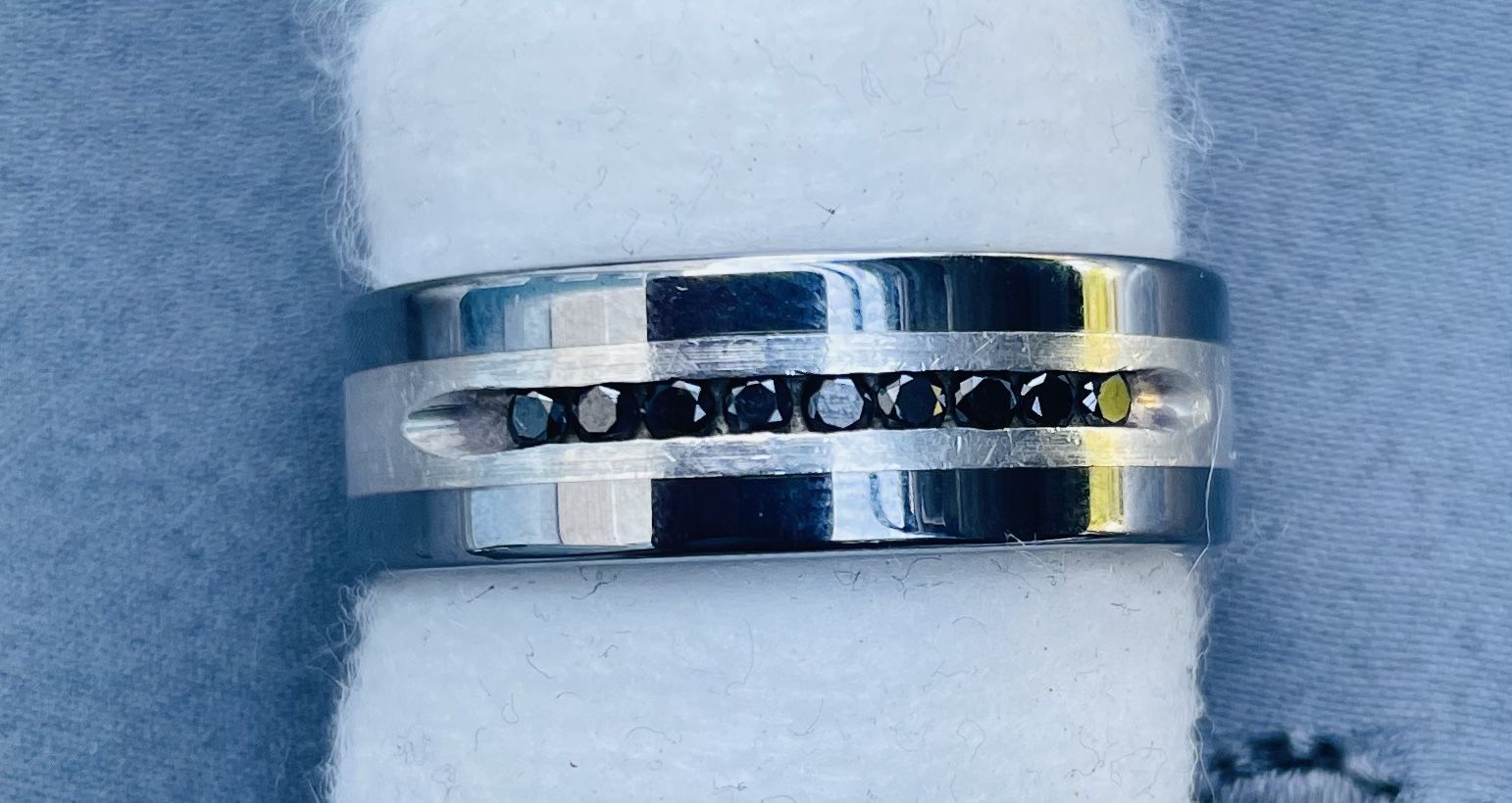 Men’s Size 10-11 Triton Tungsten Wedding Band W/Black Sapphire