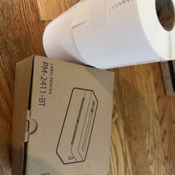 Brand new Bluetooth Shipping Label Printer+ 2 rolls of free label paper