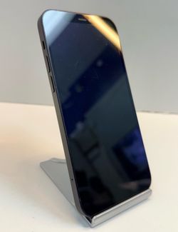Apple iPhone 12 64gb. ( Fully Unlocked Phone )