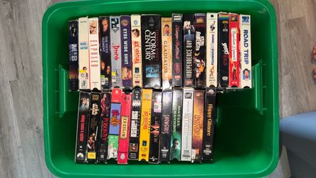 84 VHS tape lot (Horror, Action, Comedy) LOT #2