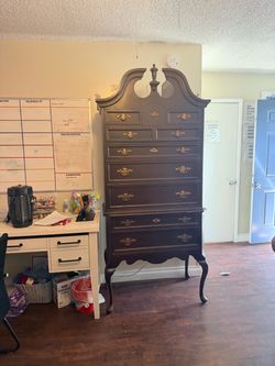 Dresser