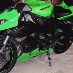 2011 ninja zx6r