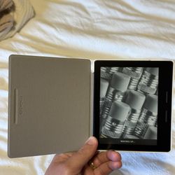 Kindle Oasis E-reader with Leather Charging Cover - Black, 6" H...