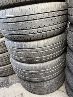 Vendo 275/55/r20 Bridgestone las 4 por $180