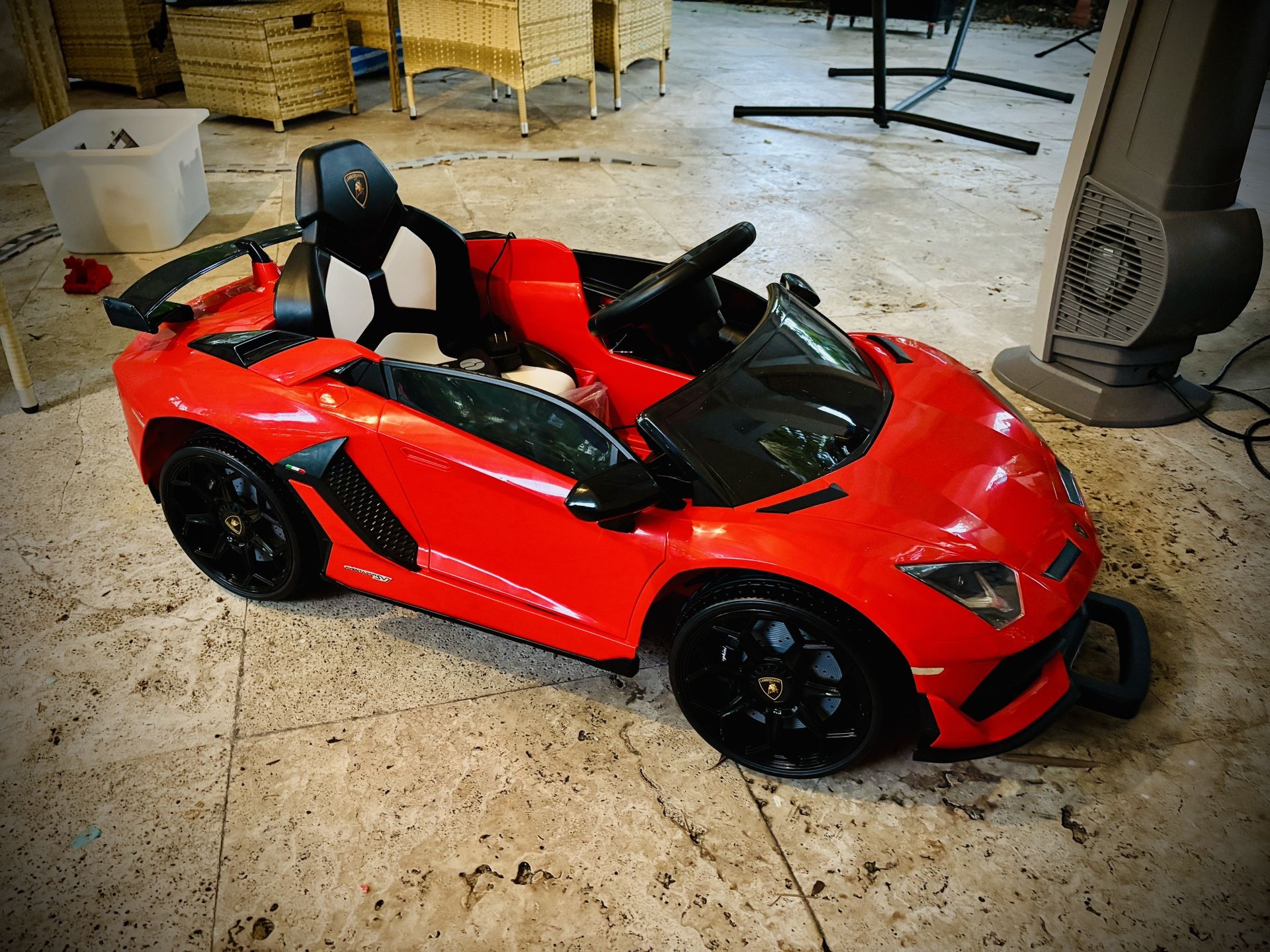 Authentic Lamborghini 12V Ride On Car For Kids