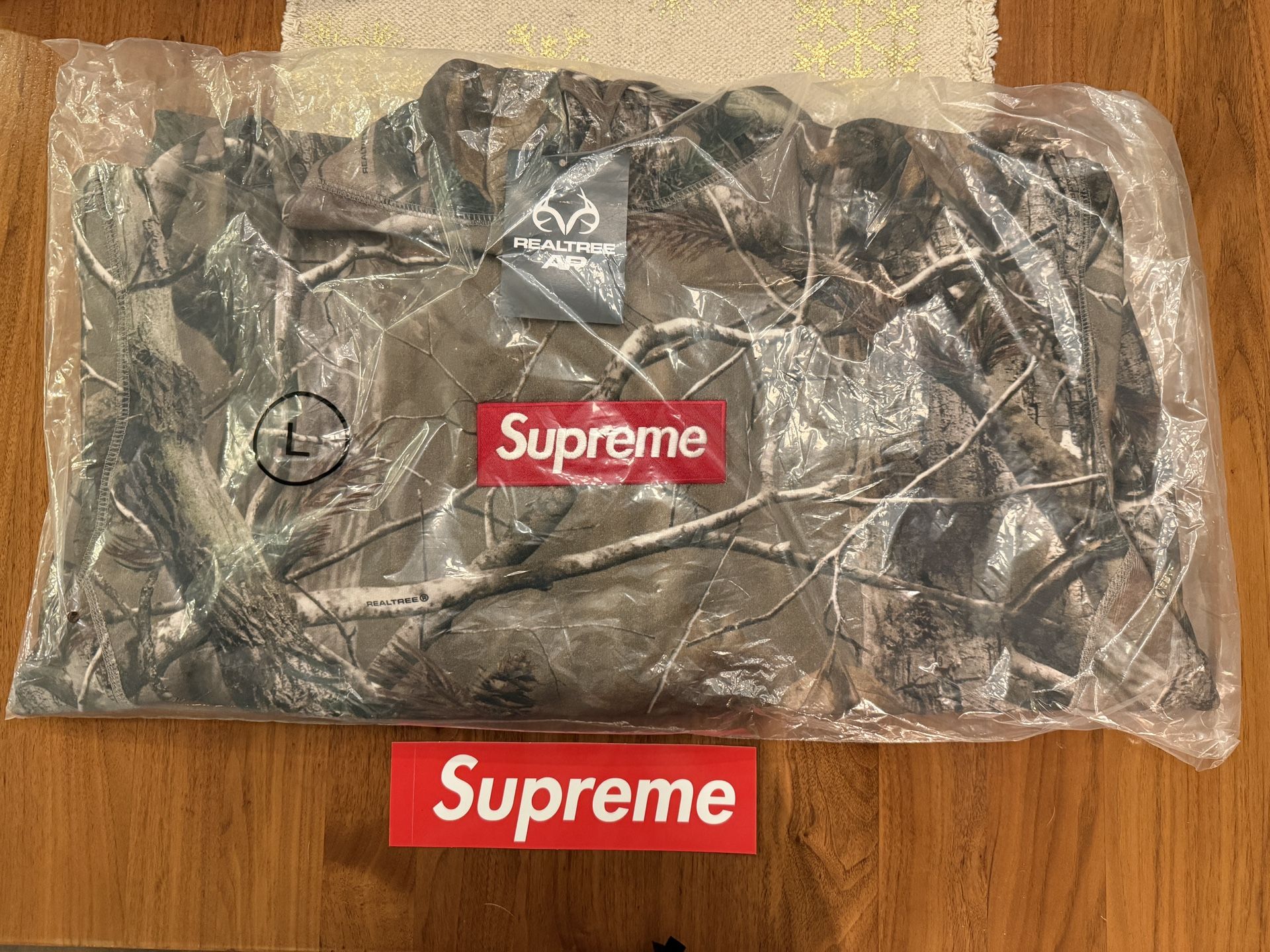 Supreme Realtree Camo Hoodie Size L Large