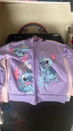 Sé vende ropa dé niña semi nueve