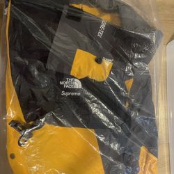 Supreme X North Face RTG Jacket+Vest - Gold Medium, Green Large