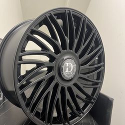 Dolce “sesto” 22x9.5 Gloss Black 6 Lug