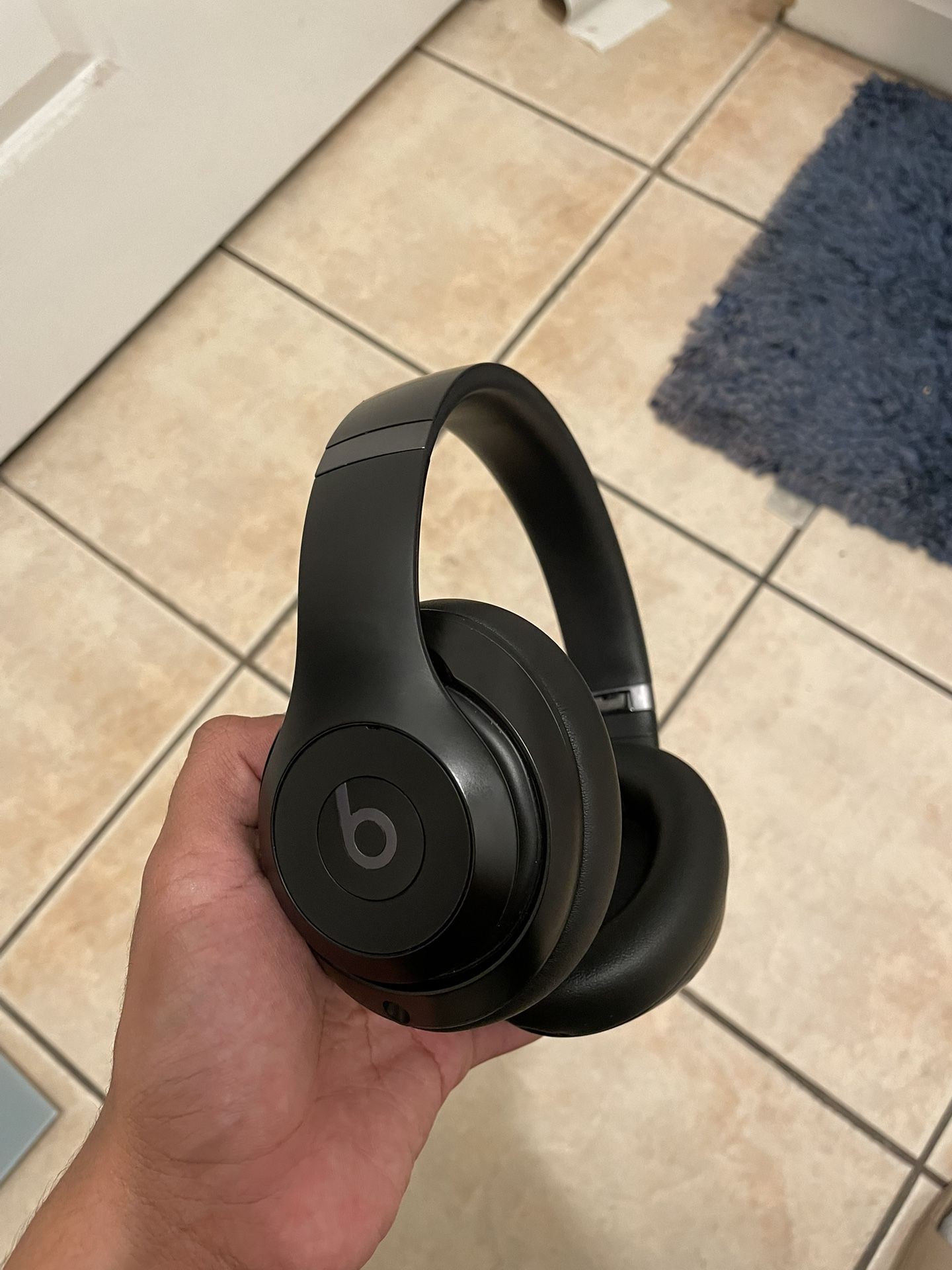 Beats studio pro over the ear headphones