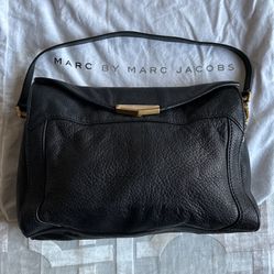 Marc Jacob’s Leather Black Purse