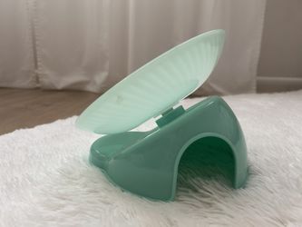 Teal Hamster wheel + hide