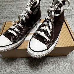 Converse Women’s Size 7.5