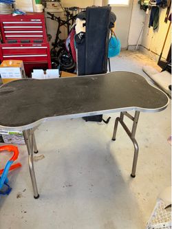 Pet foldable grooming table