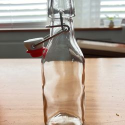 8 oz Swing Top Bottles 