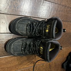 Men’s Size 9 Used Cat Steel Toe Work Boots Great Shape