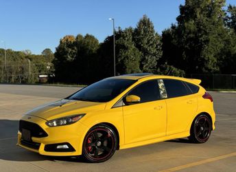 2017 Ford Focus ST