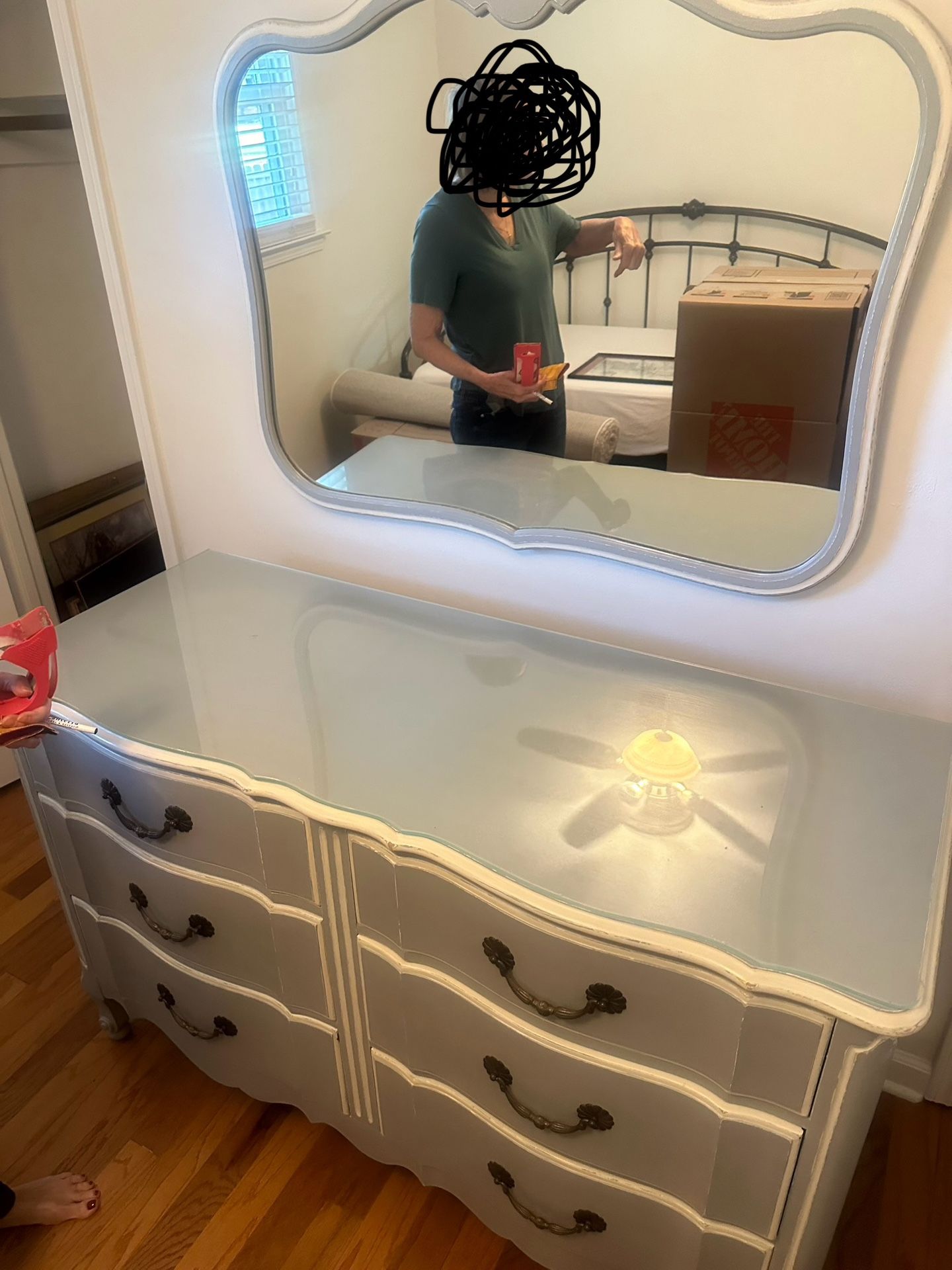 White Antique Dresser And Mirror Set