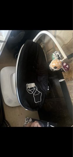 4moms MamaRoo Baby Swing with Mobile