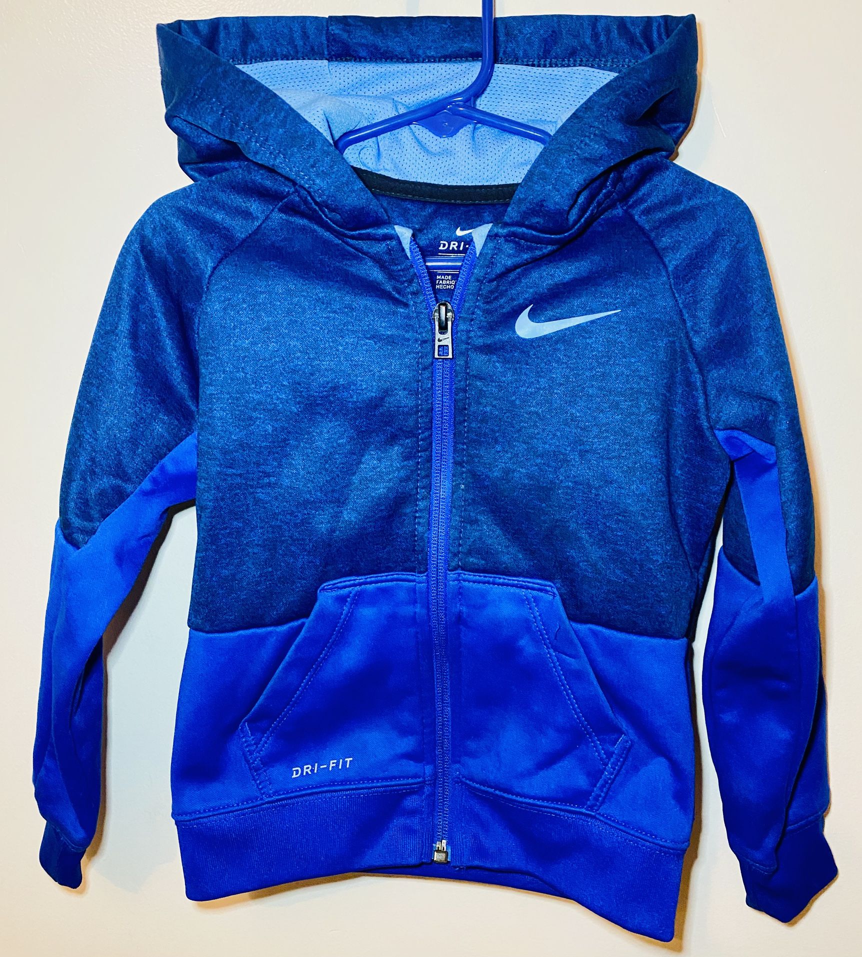 Toddler boy’s Nike Dri-Fit zip up hoodie, size 3T