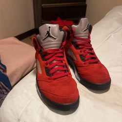 Retro 5 Ranging Bull 