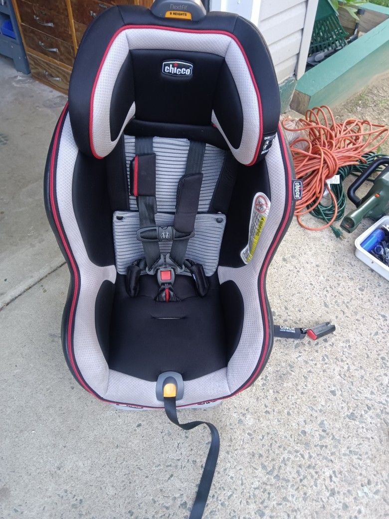 C H I C C O Baby Car Seat Nextfit Zip Wash