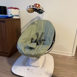 4Moms Mamaroo Baby Swing