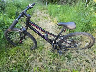 24" Specialized Hotrock Mountain Bike