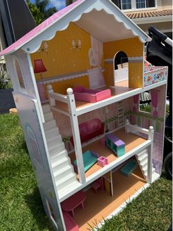 Doll House