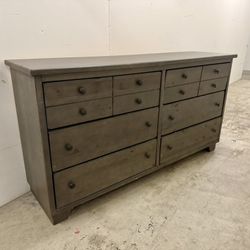 Versatile Multi-Drawer Dresser