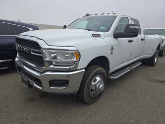 2024 Ram 3500 Crew Cab