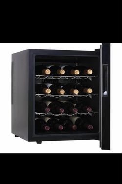 Haier HVTM16ABB 16-Bottle Wine Cellar with Electronic Controls