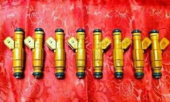 30LB GENUINE BOSCH UPGRADE CHEVY,FORD,DODGE SET OF 8 FUEL INJECTORS LS1 LS6 EV1 GREAT FOR SUPERCHARGED ENGINES!!!!