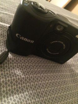 Canon camera a1300