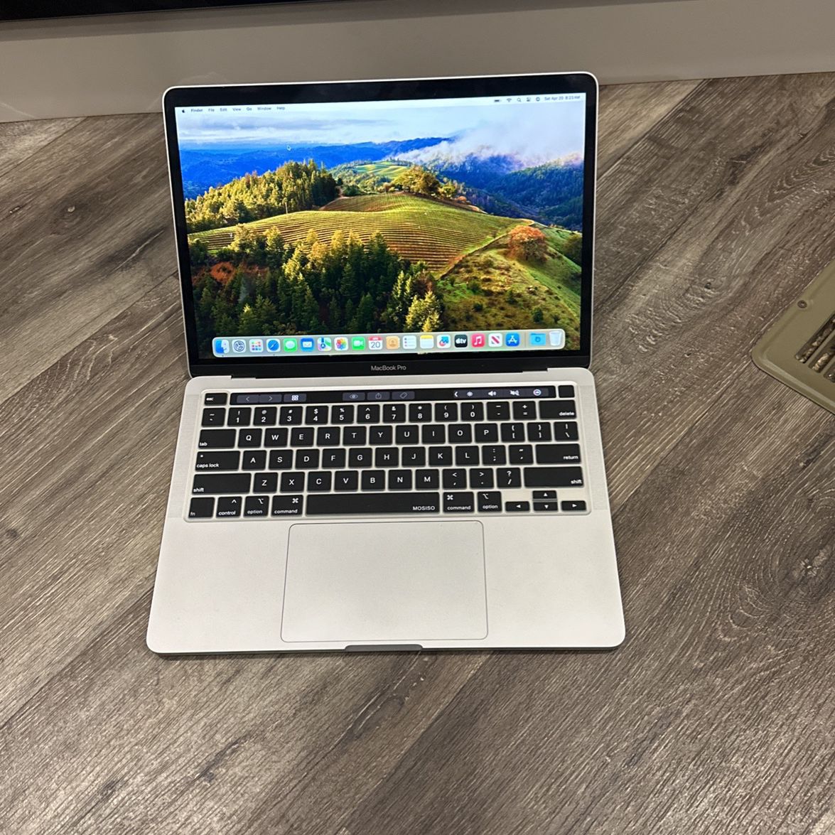 2020 Apple MacBook Pro 13 Inch 