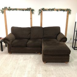 Basset Sectional Couch Sofa Free Delivery 