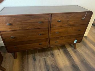 New MCM Dresser! Dark Walnut! Free Delivery 🚚