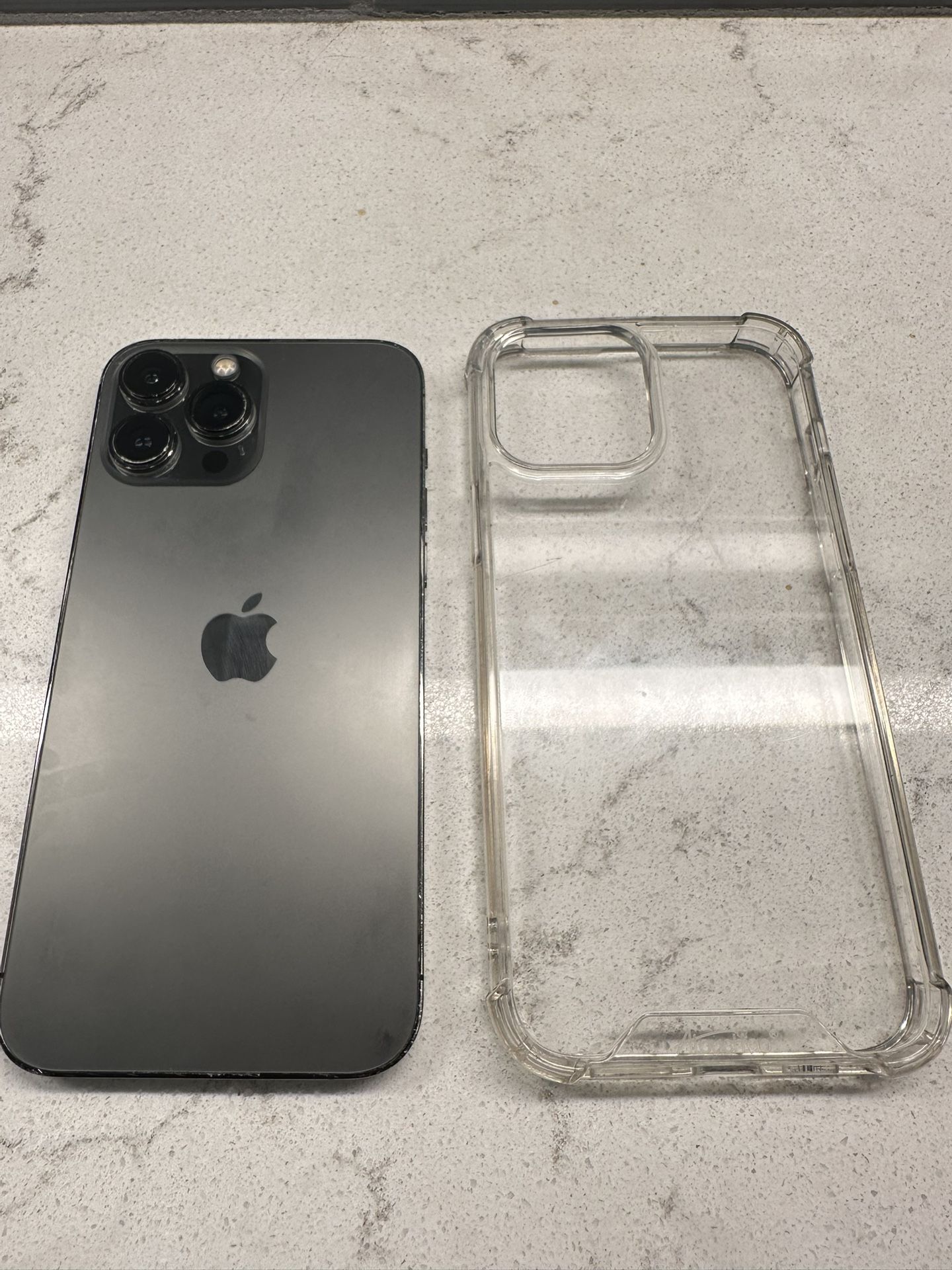 iPhone 13 Pro Max 1TB – Excellent Condition – Black