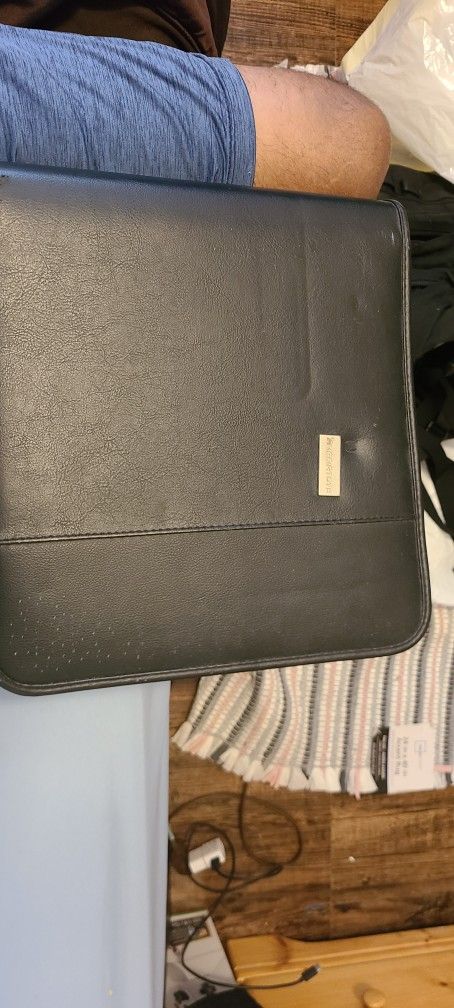 BIG LEATHER CD CASE FULL OF BURNED XBOX GAMES