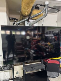 85 inch 4K LED Toshiba Smart TV-$500