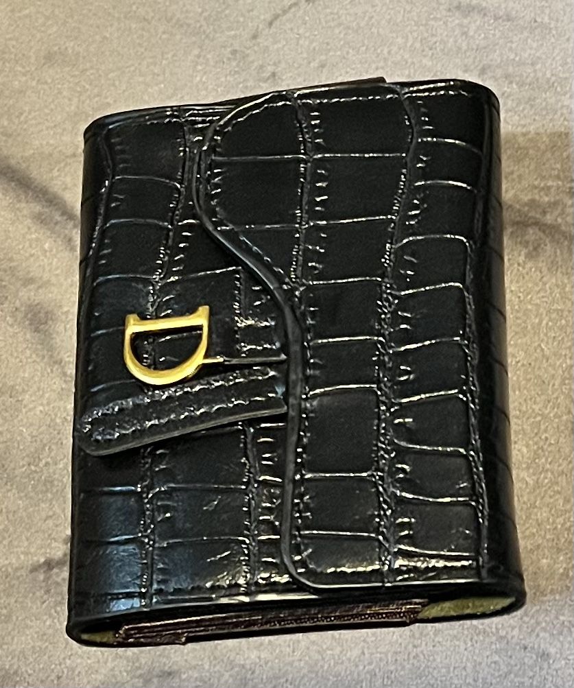 Inital “D” small wallet brand new