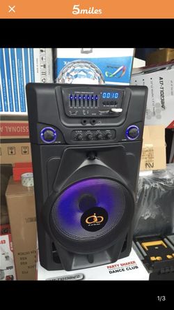 10" rechargeable speaker with disco light