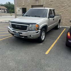 2005 GMC SIERRA 1500 5.3 4X4