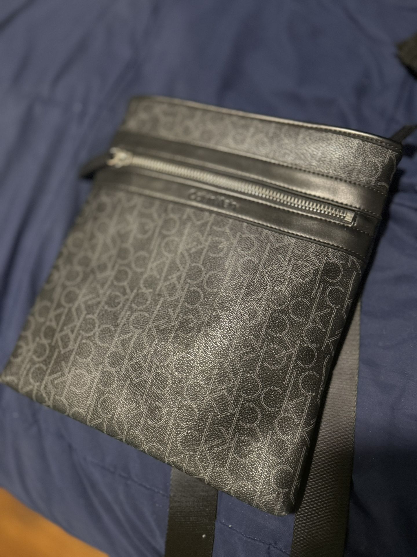 Crossbody (Calvin klein)