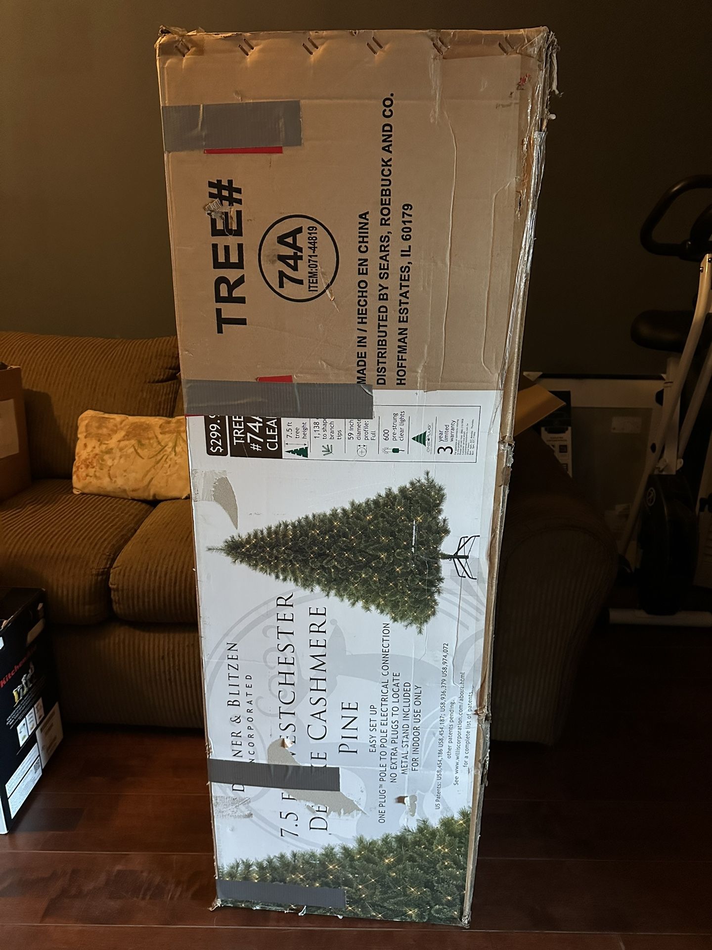 Pre-Lit Christmas Tree