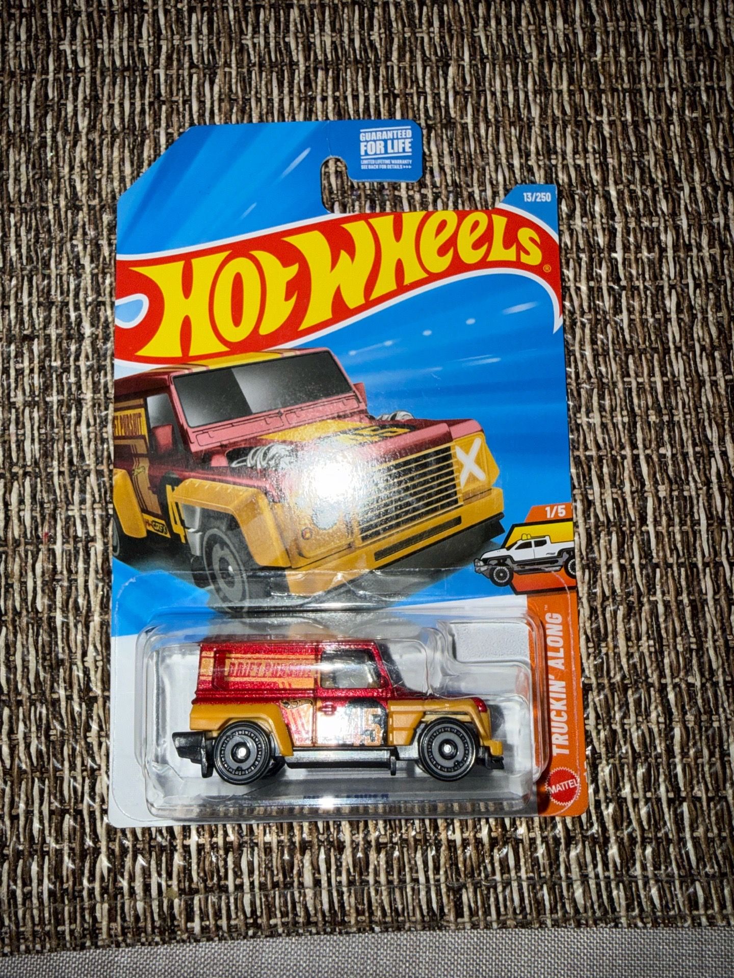 Hot wheels drift ender in new-condition