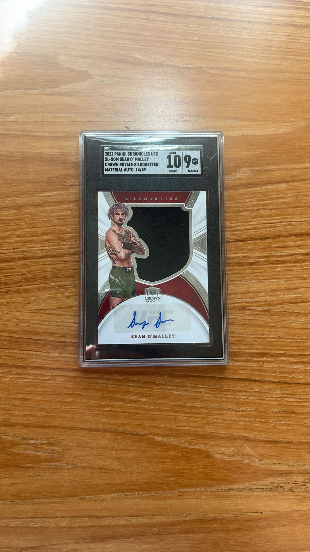 Sean O’Malley Crown Royals Silhouettes Auto /49