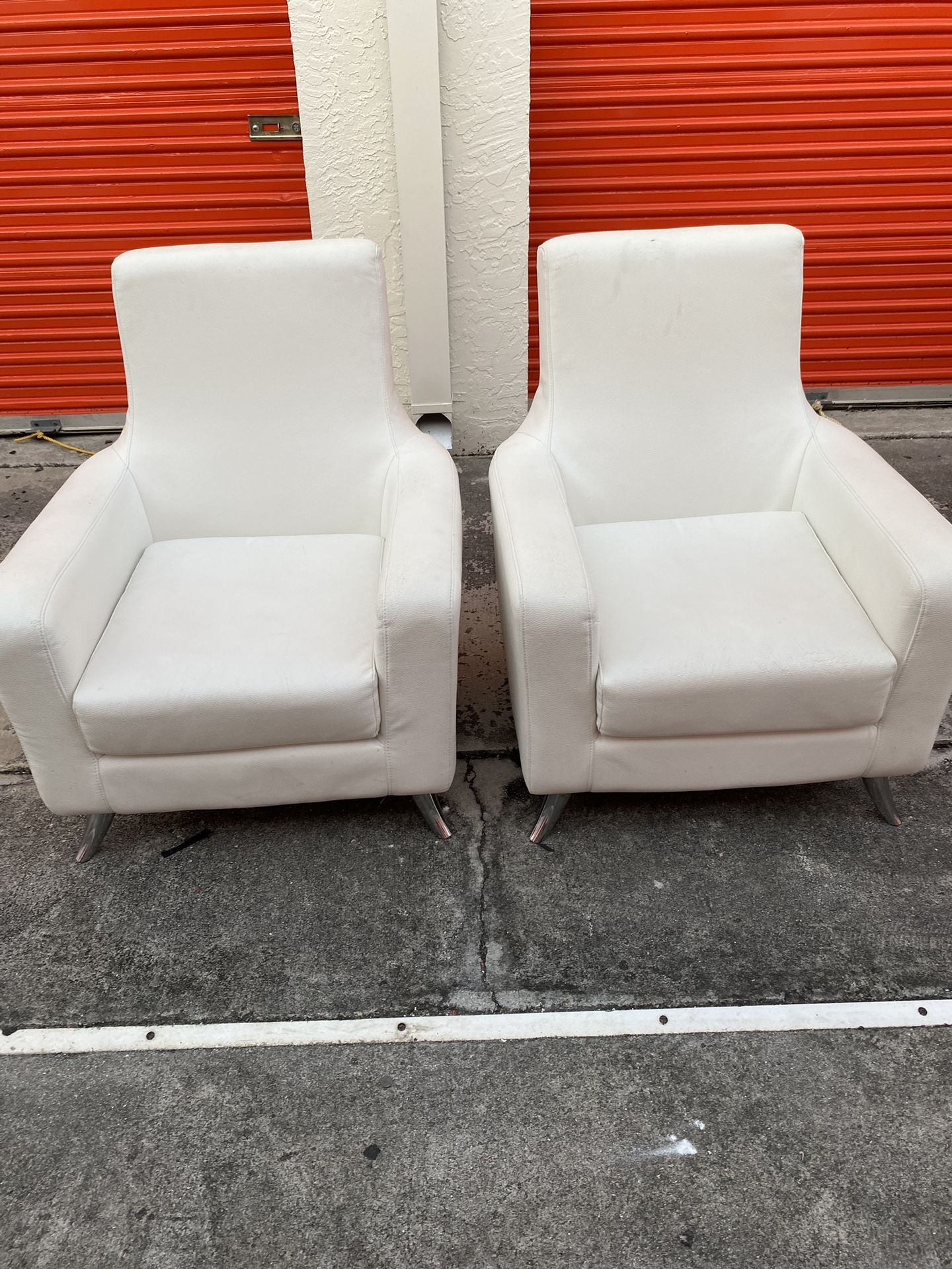 White Leather Sofa Chairs