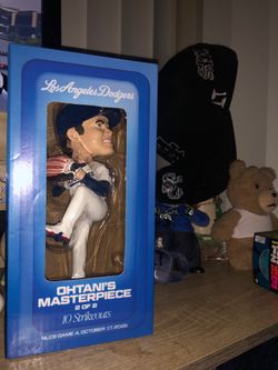 Ohtani dodgers figure